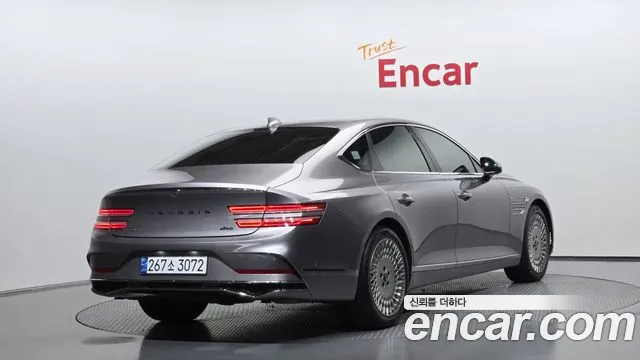 Фотография автомобиля — Genesis G80 RG3