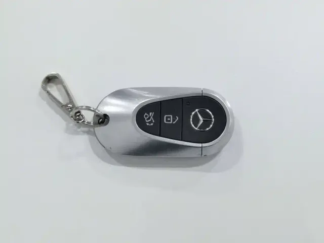 Mercedes-Benz C-Class — Фото автомобиля 19