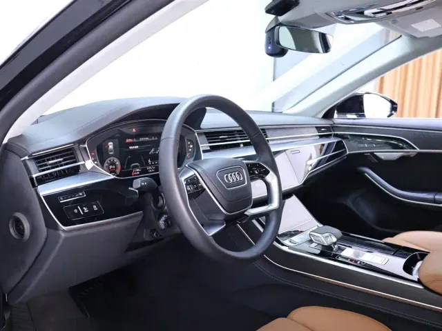 Audi A8 — Фото автомобиля 11