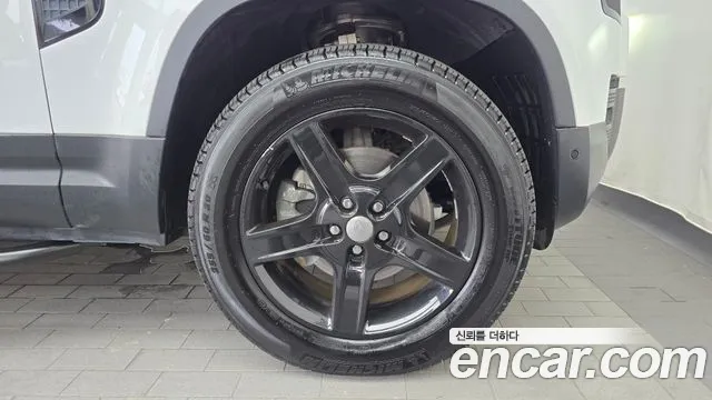 Land Rover Defender L663 — Фото автомобиля 21