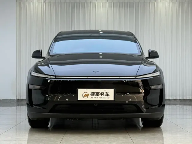 Tesla Model Y L — Фото автомобиля 2