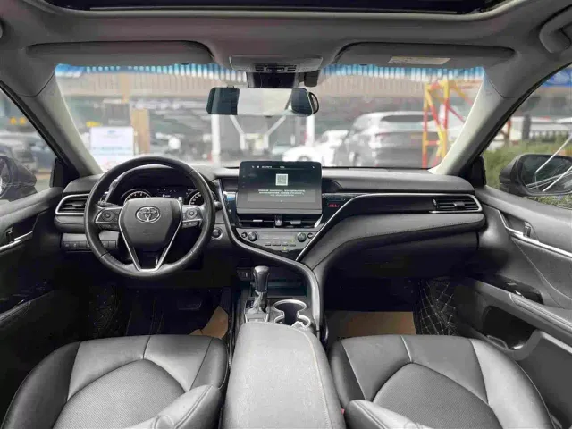 Toyota Camry — Фото автомобиля 18