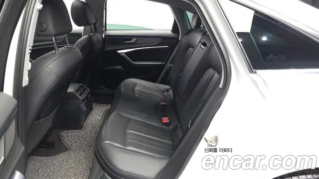 Audi A6 C8 — Фото автомобиля 15