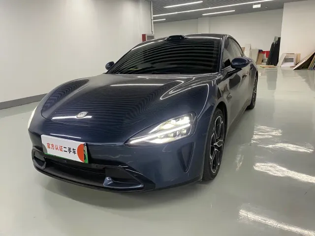 Xiaomi SU7 — Фото автомобиля 2