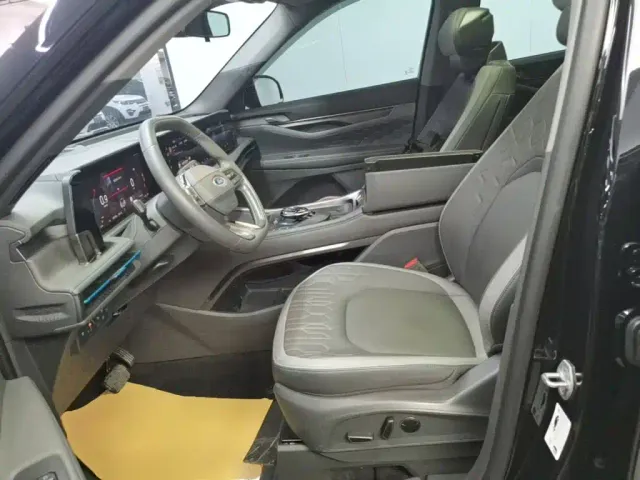 Ford Edge — Фото автомобиля 14