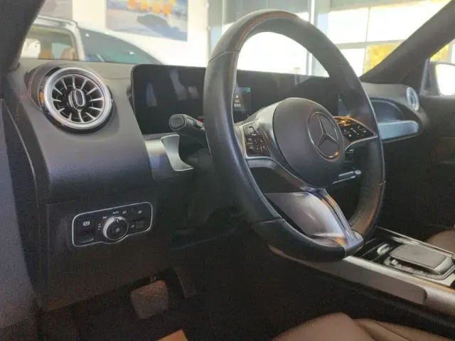 Mercedes-Benz GLB-Class — Фото автомобиля 12