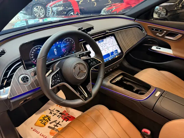 Mercedes-Benz E-Class — Фото автомобиля 7