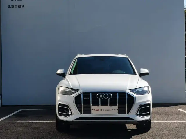 Audi Q5L — Фото автомобиля 11
