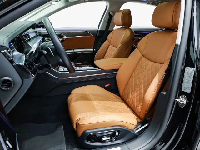 Audi A8 — Фото автомобиля 10