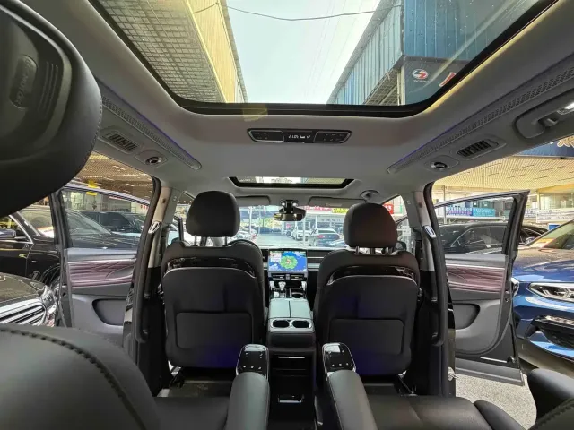 GAC Trumpchi M8 — Фото автомобиля 20