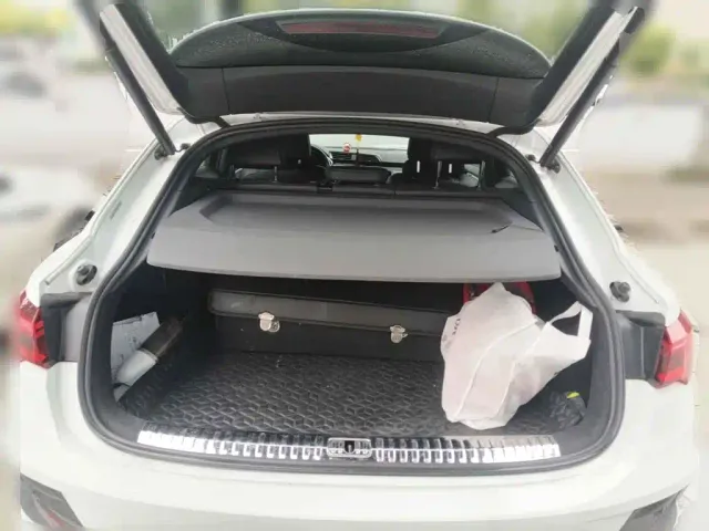 Audi Q3 Sportback — Фото автомобиля 4