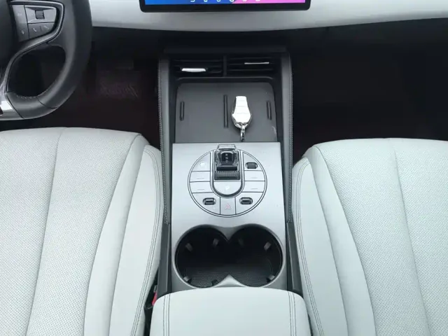 BYD Seal 06 — Фото автомобиля 16