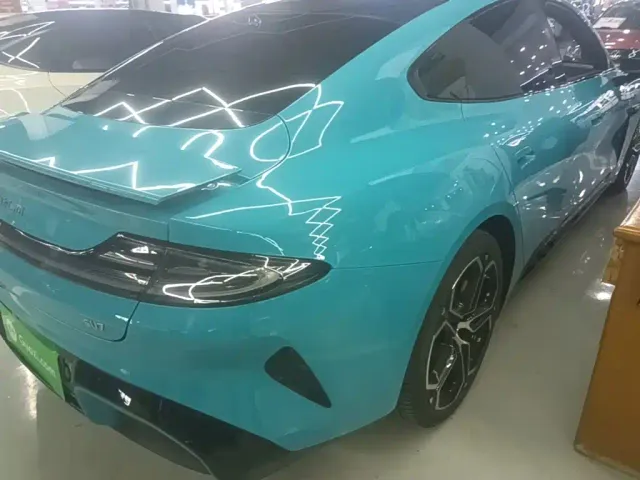 Xiaomi SU7 — Фото автомобиля 6