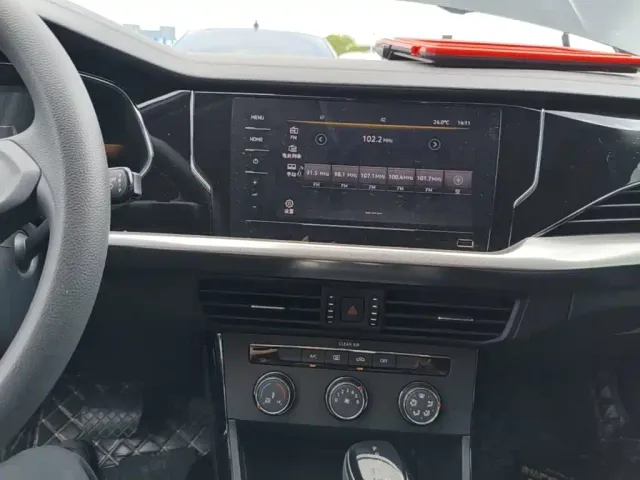 Volkswagen Passat — Фото автомобиля 12