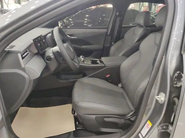 BYD Qin PLUS — Фото автомобиля 15