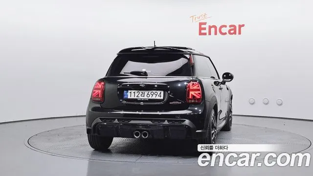 Mini Cooper — Фото автомобиля 4