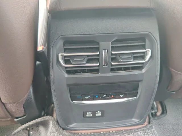 BMW 3 Series — Фото автомобиля 12