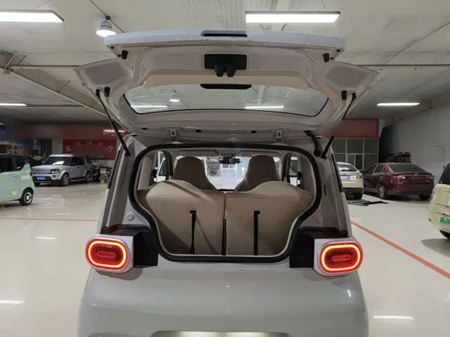 Wuling Hongguang Mini EV — Фото автомобиля 18