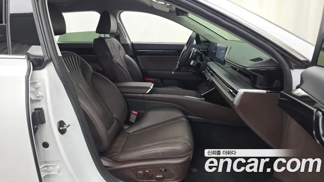 Hyundai Grandeur GN7 — Фото автомобиля 11