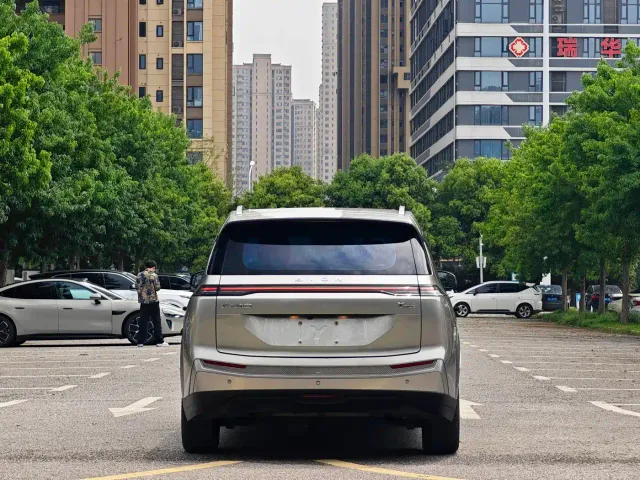 GAC Aion Y — Фото автомобиля 8
