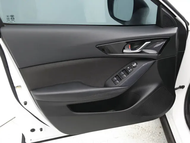 Mazda CX-4 — Фото автомобиля 12