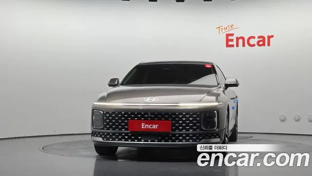 Hyundai Grandeur GN7 — Фото автомобиля 3