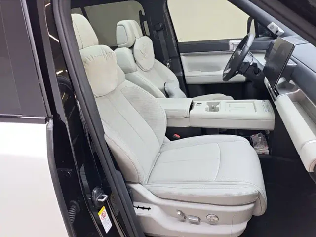 BYD FangChengBao Titanium 7 — Фото автомобиля 24