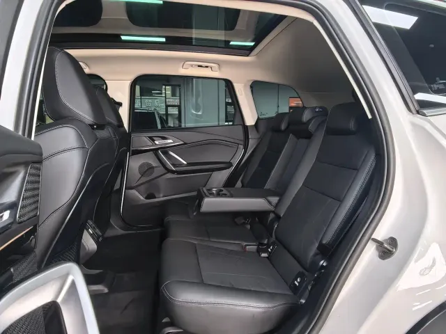 BMW X1 — Фото автомобиля 9