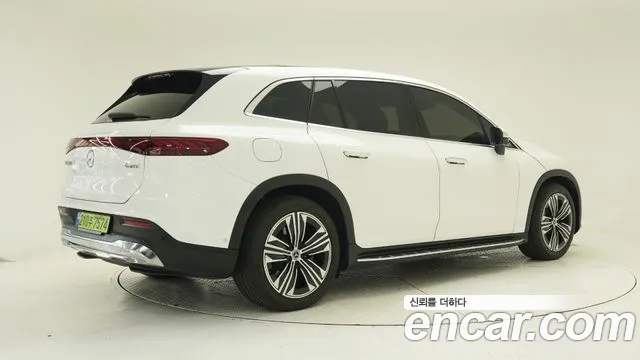 Mercedes-Benz EQS — Фото автомобиля 2