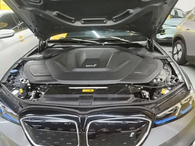 BMW i3 — Фото автомобиля 19