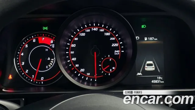 Hyundai AVANTE Avante (CN7) — Фото автомобиля 8
