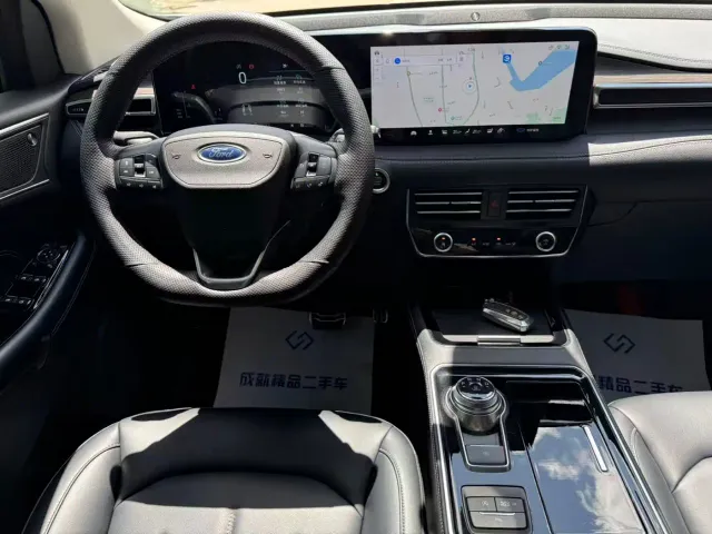 Ford Edge — Фото автомобиля 8