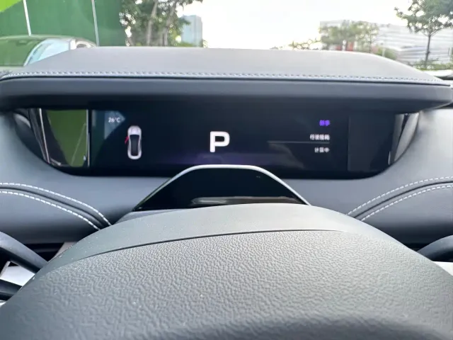 Xiaomi SU7 — Фото автомобиля 21