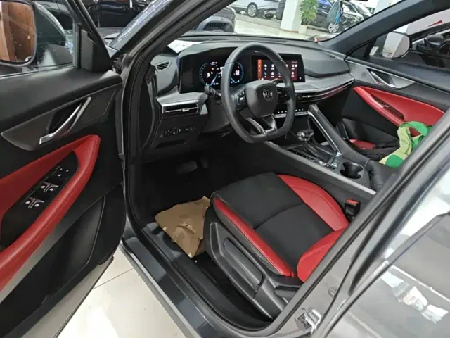 Changan CS35 Plus — Фото автомобиля 15
