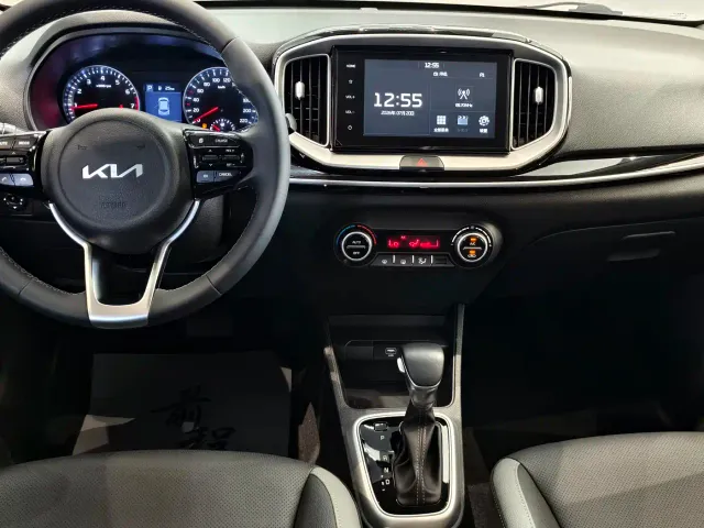 Kia KX1 — Фото автомобиля 21