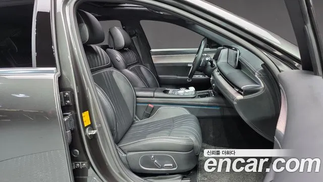 Genesis G90 Бензин 3.5 турбо AWD — Фото автомобиля 25
