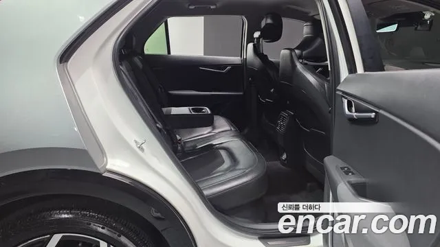 Kia Niro The All New Niro Signature — Фото автомобиля 8