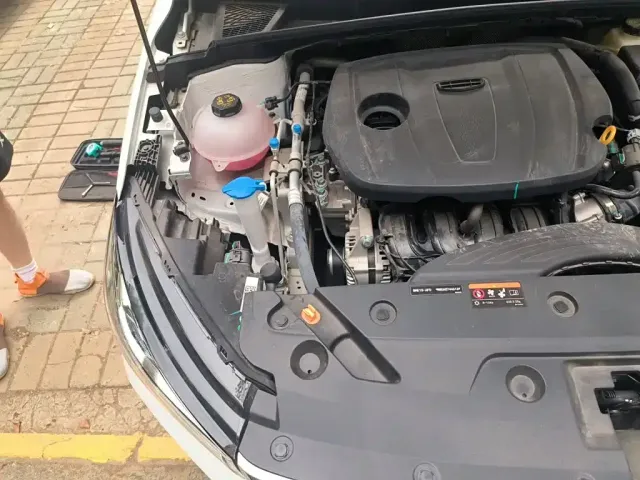 Geely Emgrand 2025 4th Gen 1.5L CVT Premium — Фото автомобиля 22