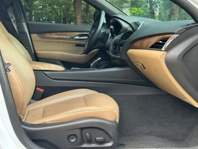 Cadillac CT5 — Фото автомобиля 12