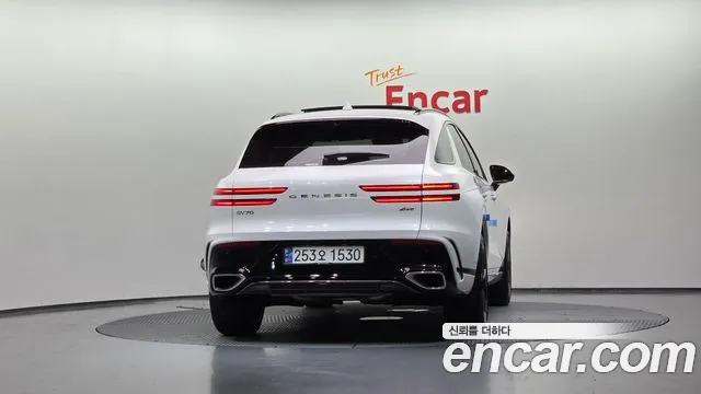 Genesis GV70 2.5T Бензин AWD — Фото автомобиля 4