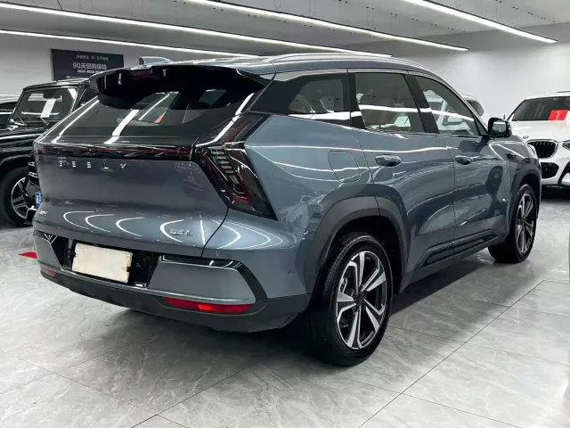 Geely Boyue L — Фото автомобиля 6