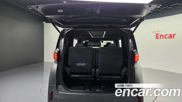 Toyota Alphard — Фото автомобиля 30