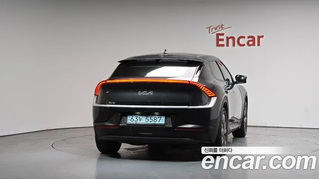 Kia EV6 — Фото автомобиля 3