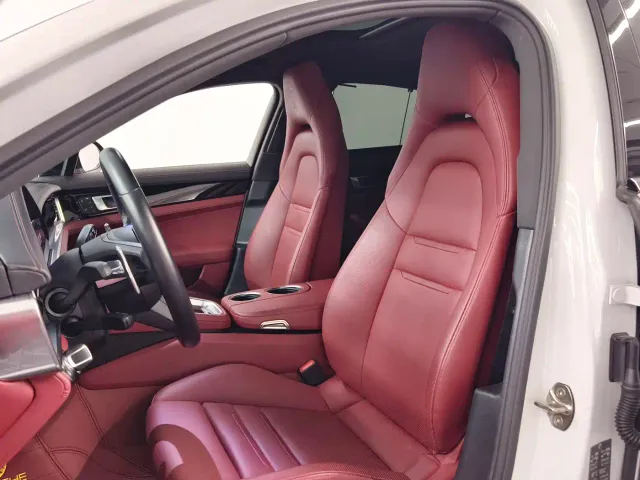 Porsche Panamera — Фото автомобиля 12
