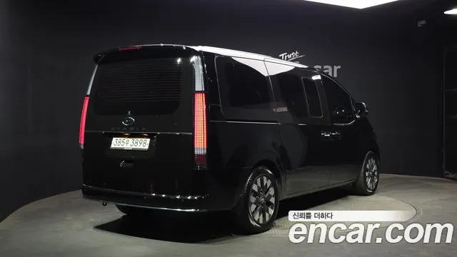 Hyundai Staria Staria Lounge 7 мест — Фото автомобиля 2