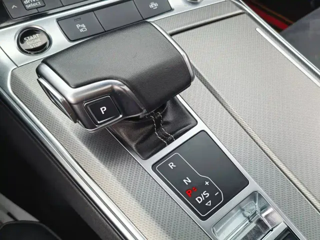 Audi A7L — Фото автомобиля 12