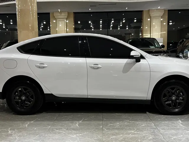 BYD Qin PLUS — Фото автомобиля 4