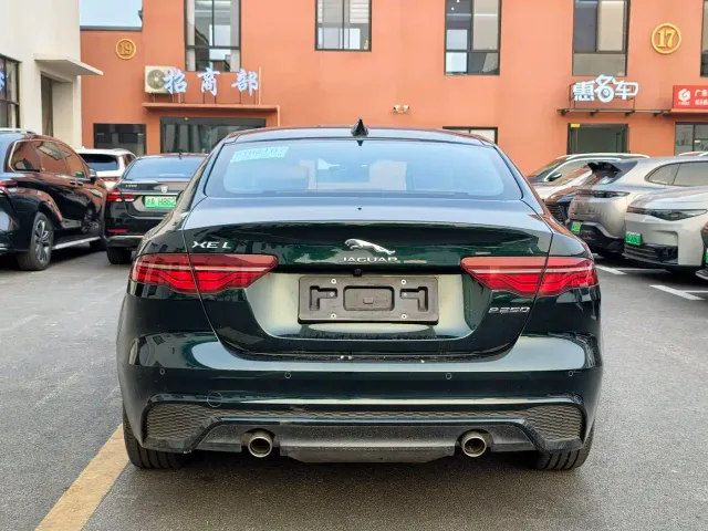 Jaguar XEL — Фото автомобиля 8