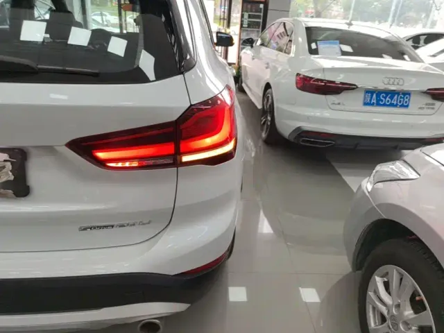 BMW X1 — Фото автомобиля 7