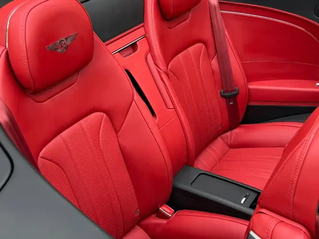 Bentley Continental — Фото автомобиля 16